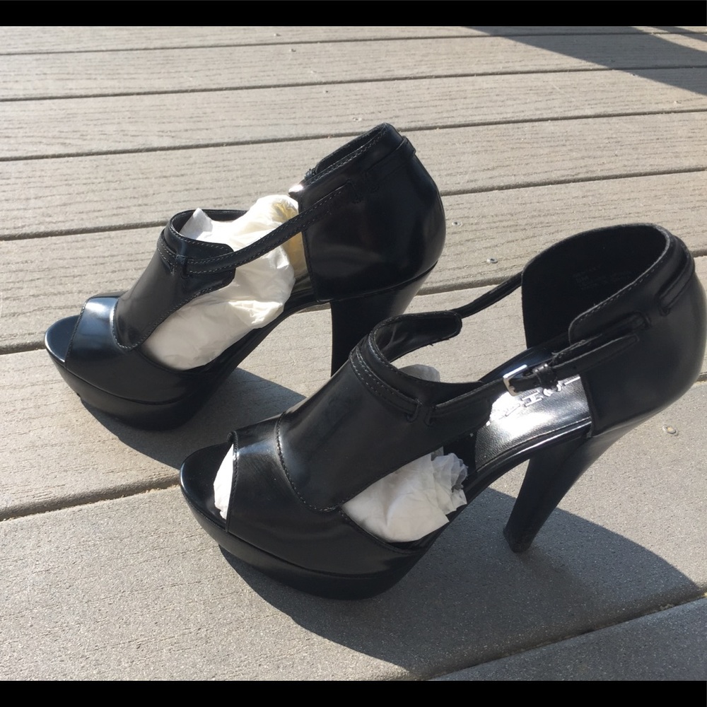 Size 8 Michael Shannon Heels